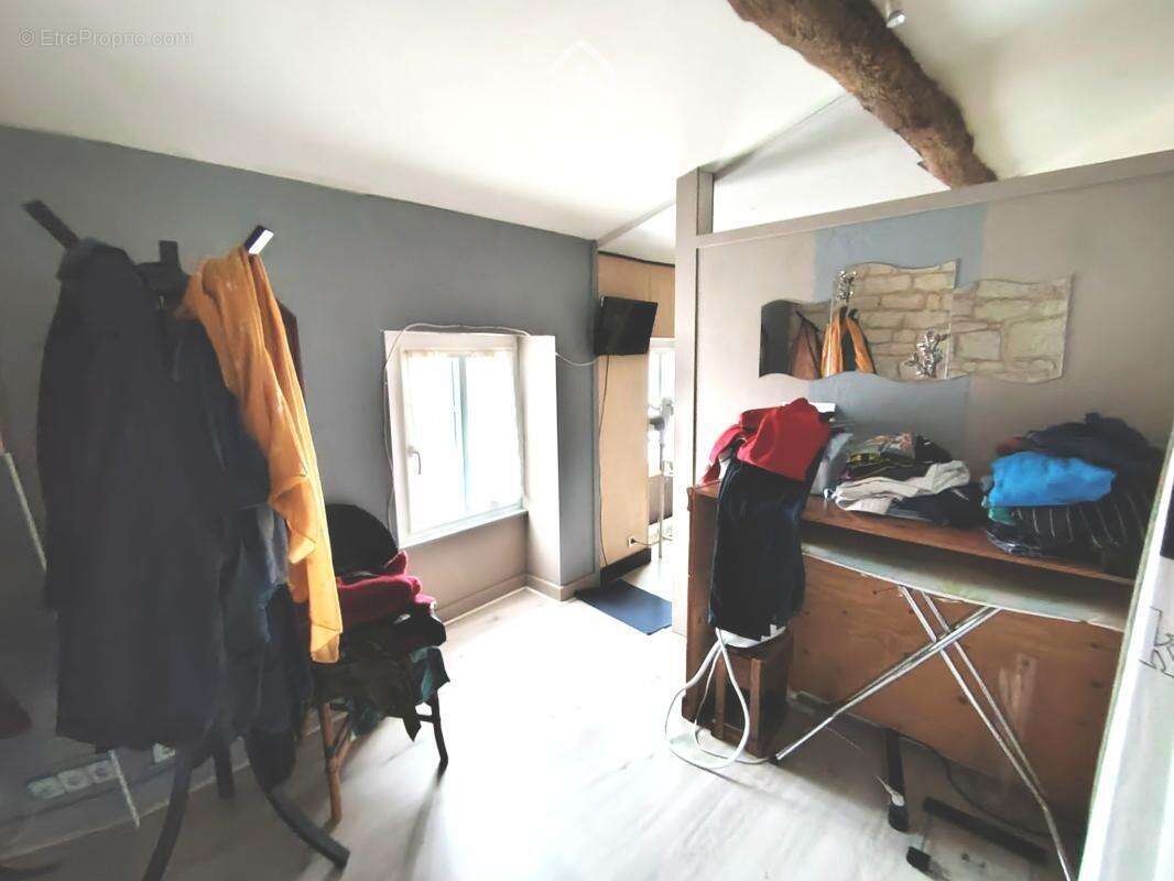 Maison à LONGEVES
