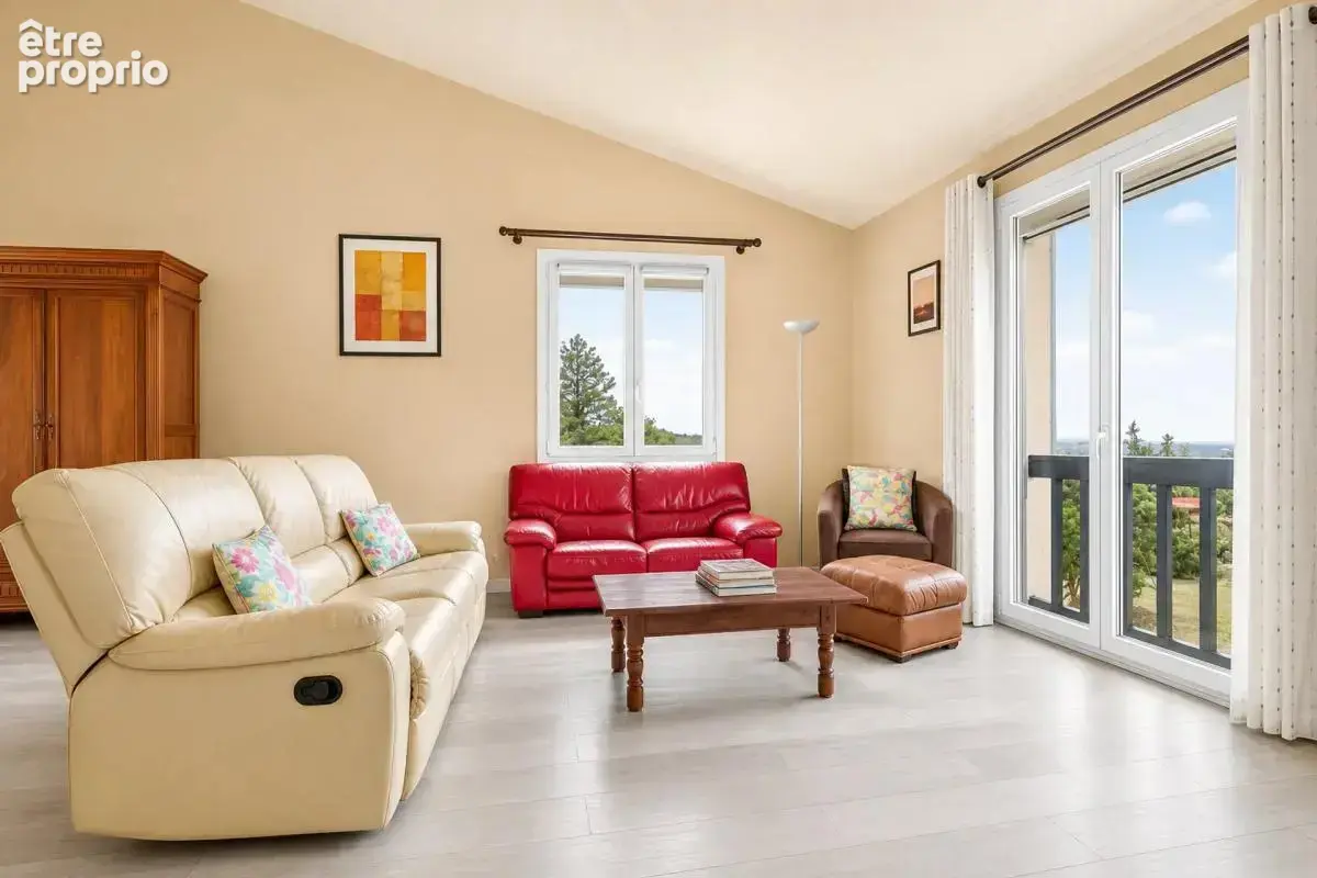 Maison de 7 pièces de 200 m² à Châteauneuf-de-Gadagne - photo 2