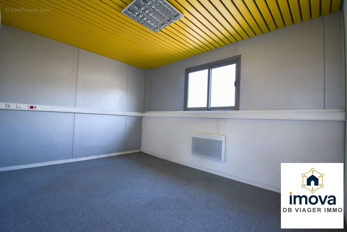 Commerce 236 m² à Abrest  - photo 6