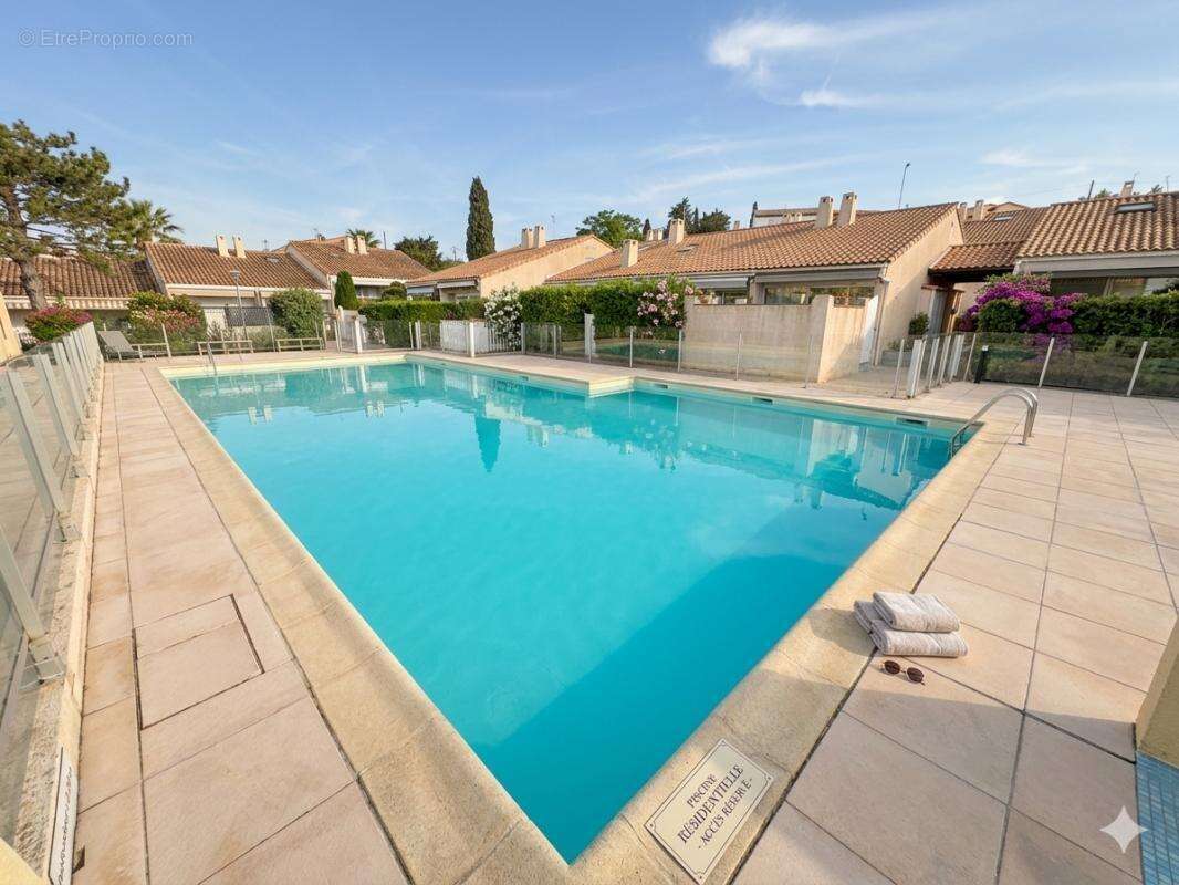 Villa club exclusive sanary-sur-mer : terrasse, piscine, plage 5 min - photo 7