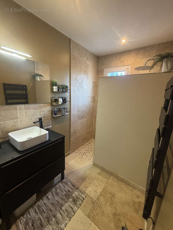 Maison à GALLARGUES-LE-MONTUEUX