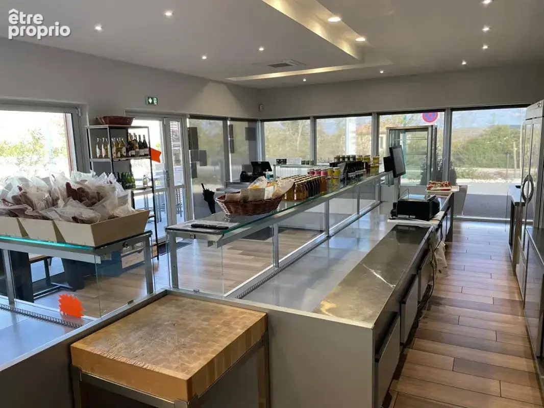 Ensemble immobilier d'exception - Logement type 4 + Activité commerciale - photo 8