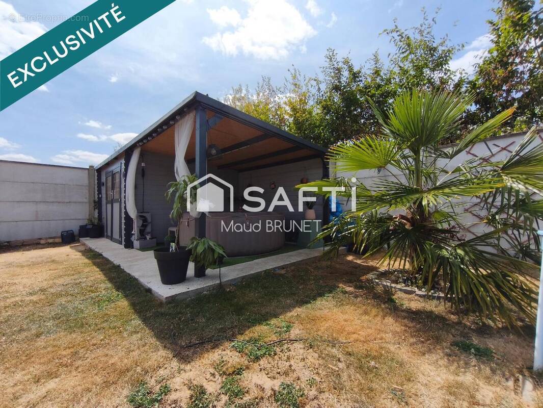 Photo 1 - Maison à HOUDAN