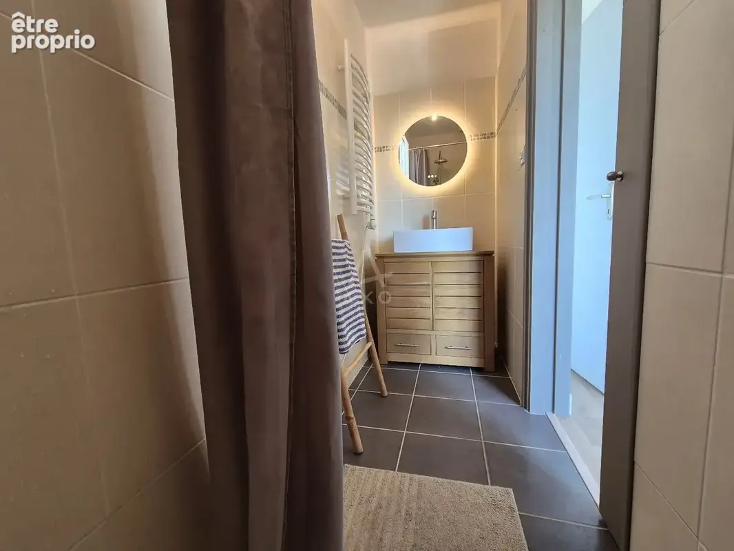 Le charme contemporain sur un écrin paysager de 1 030 m² - photo 8