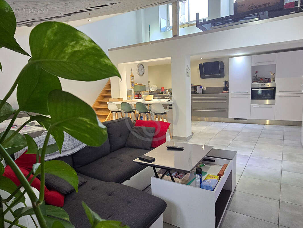 Appartement à LA COTE-SAINT-ANDRE