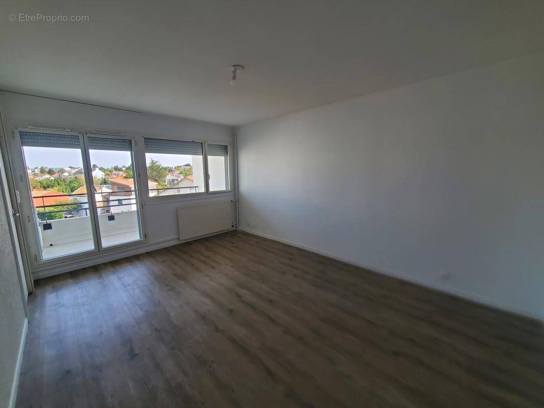 Appartement à REZE