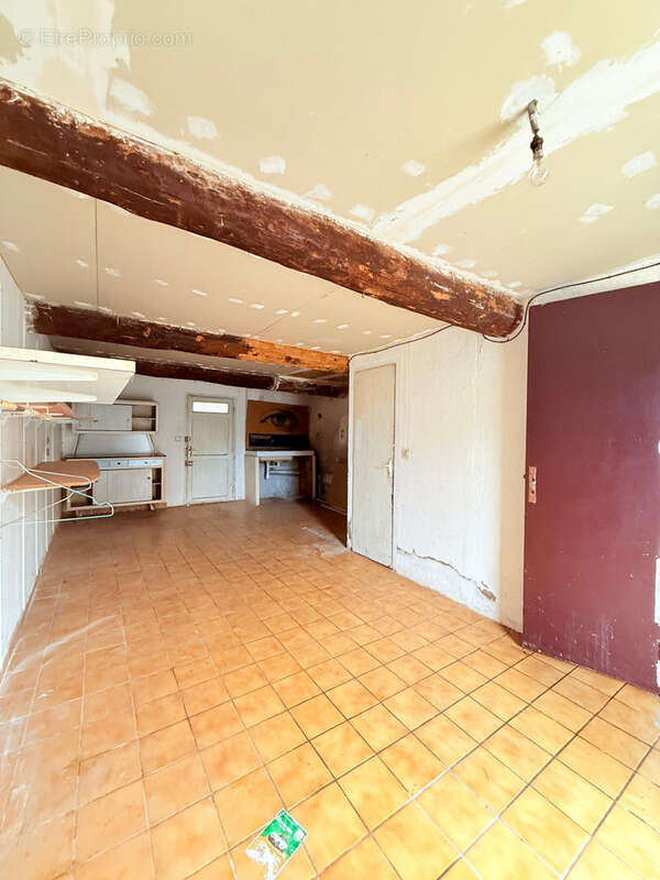 Maison à SAINT-ESTEVE