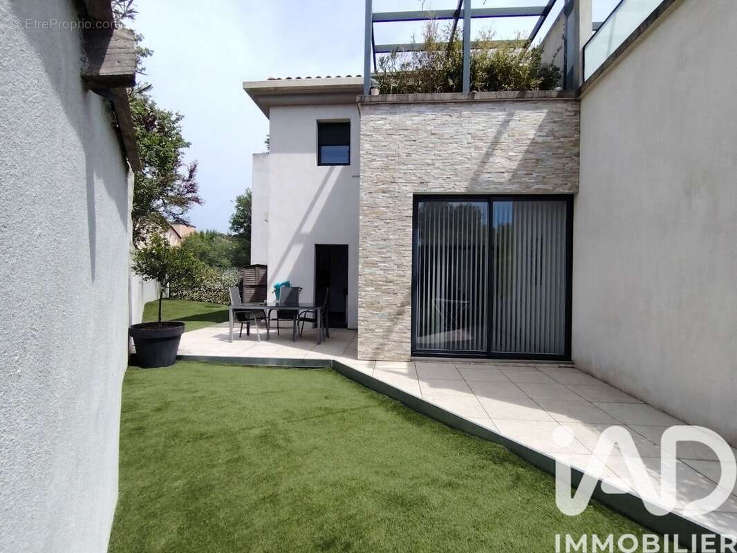 Photo 2 - Appartement à MARSEILLE-11E