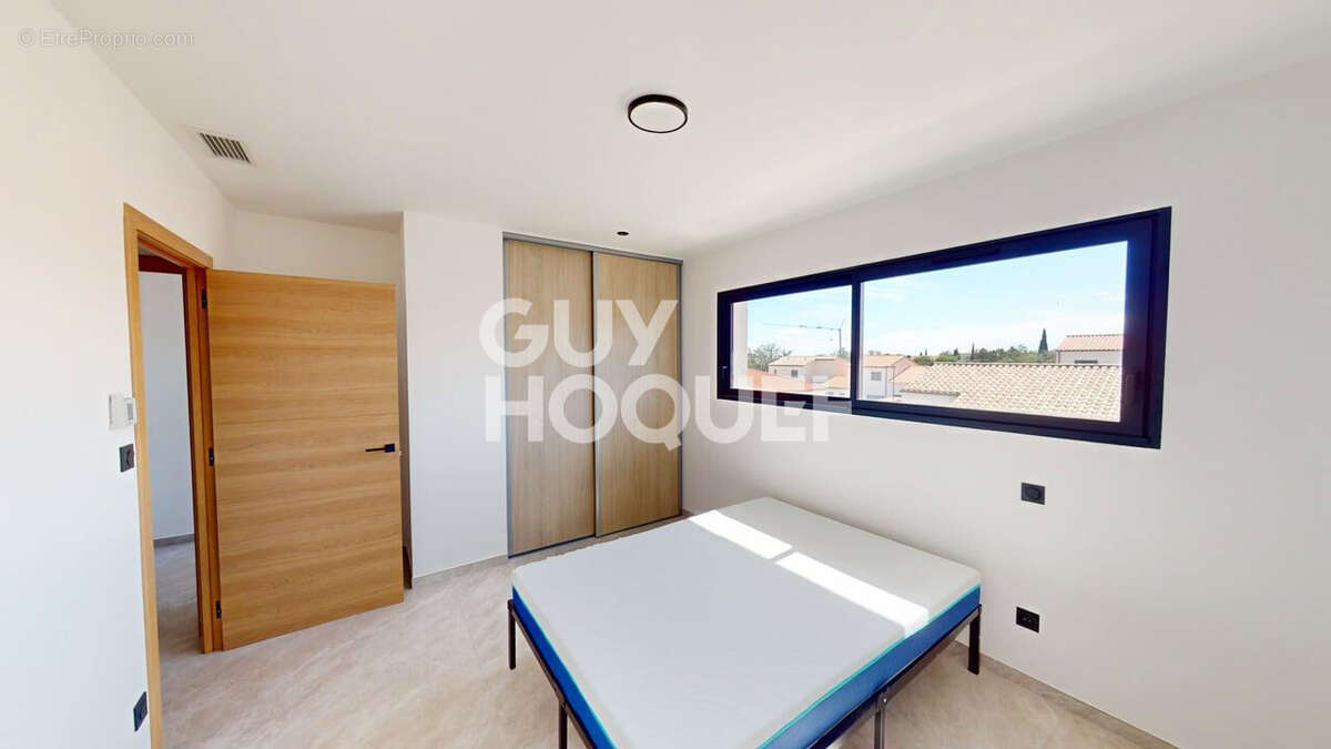 THUIR, à vendre maison récente contemporaine, 5 pièces avec garage, jardin et piscine. - photo 13