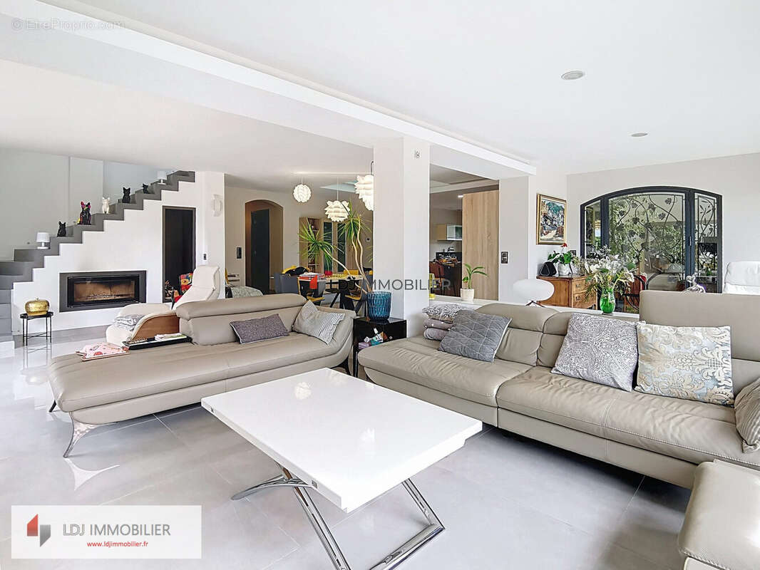 Maison à LATOUR-BAS-ELNE