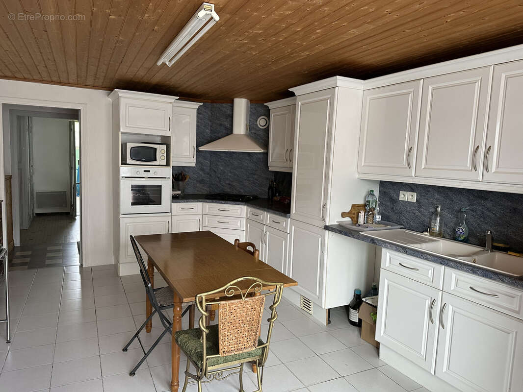 Maison à TOMBEBOEUF