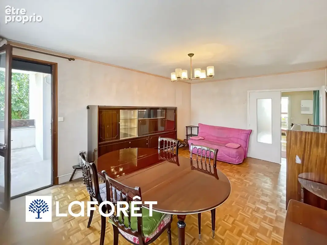 VENTE : " Résidence de l'Etang " appartement T5 (89,90 m²) à SAINTE GENEVIEVE DES BOIS - photo 2