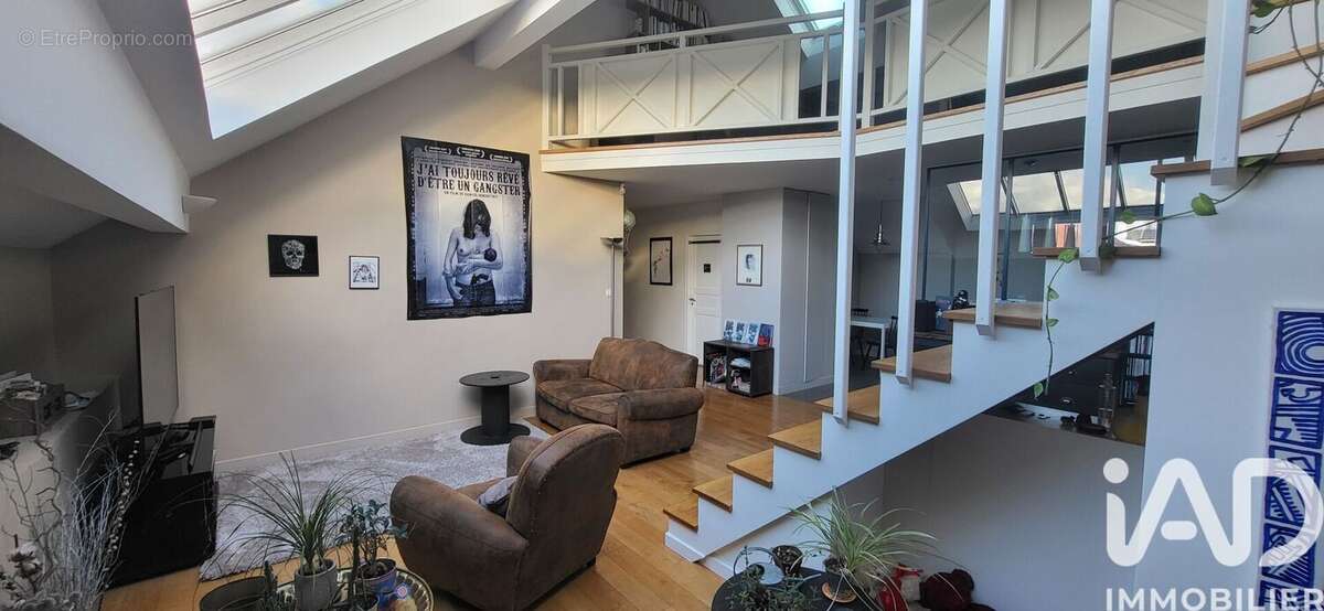Photo 2 - Appartement à RUEIL-MALMAISON