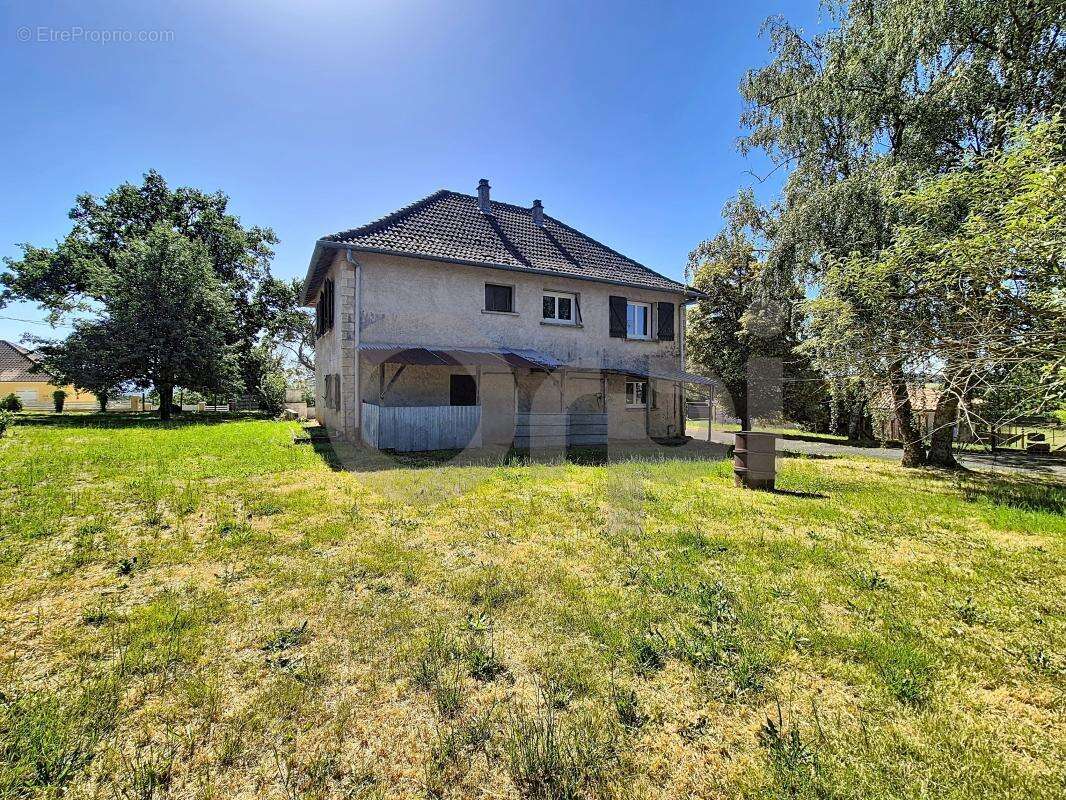 Maison avec vue campagne, garage et atelier indépendant sur les hauteurs de Terrasson - photo 11