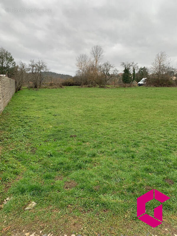 Terrain à RETOURNAC