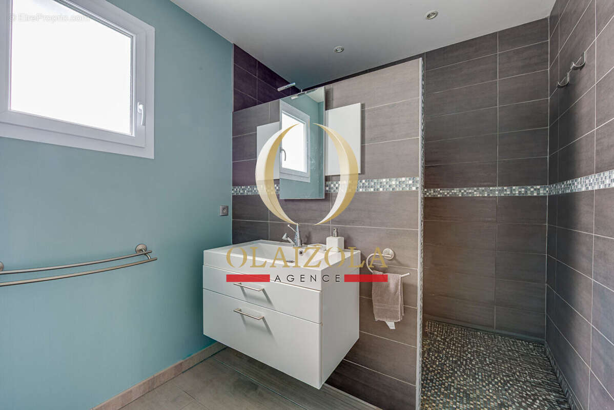 Maison à SAINT-PEE-SUR-NIVELLE