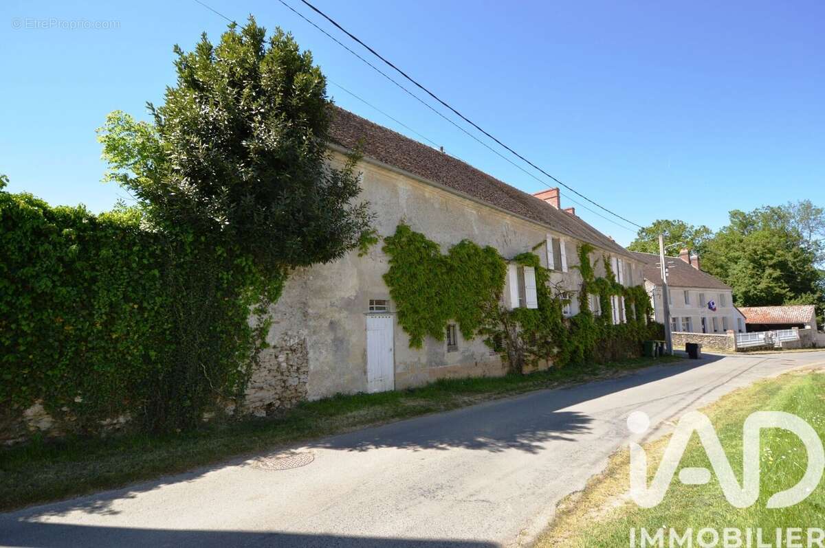Maison 240 m² à Saint-Denis-Les-Rebais  - photo 4