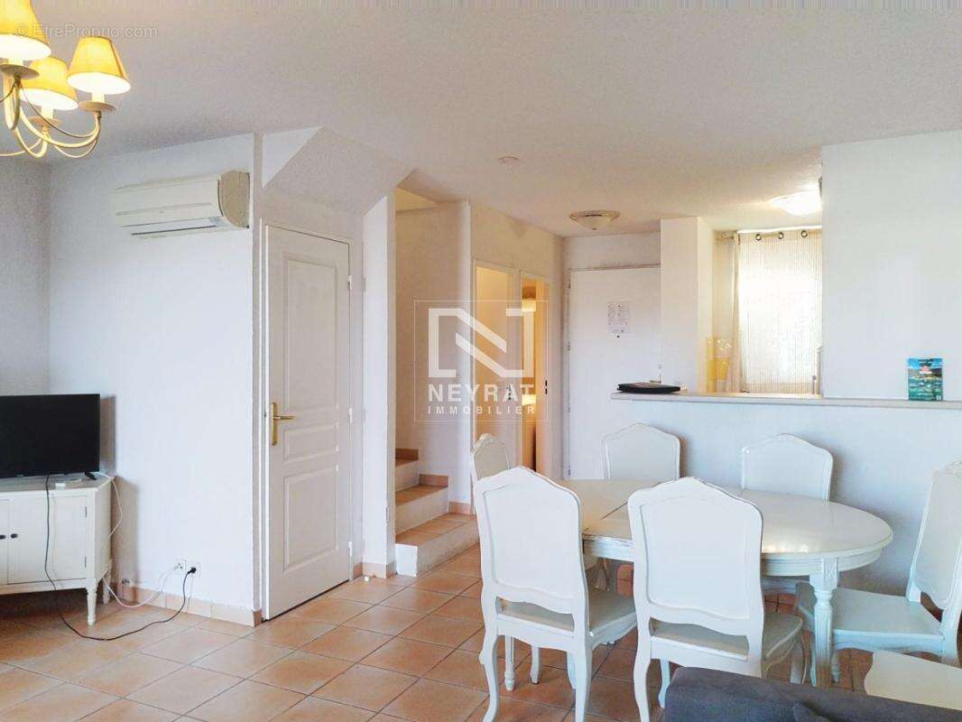 Appartement à MONTAUROUX