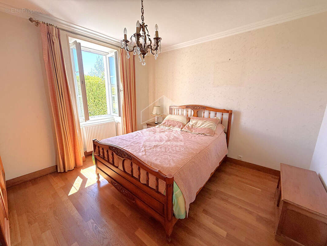 Maison à MORMANT
