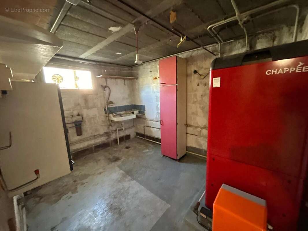 Maison à LA CHAUSSEE-SAINT-VICTOR