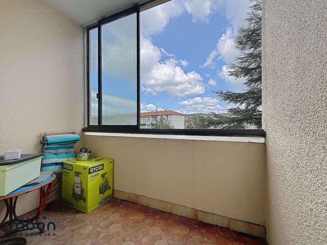 Appartement à OULLINS