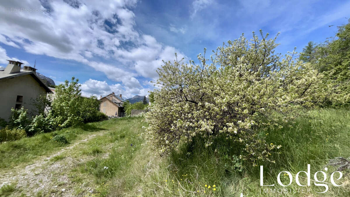 Terrain 513 m² à Briancon  - photo 6