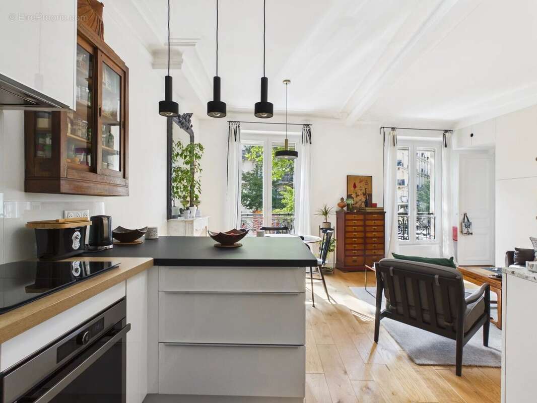 Appartement à PARIS-18E