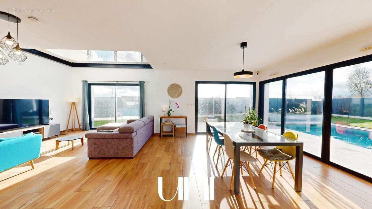 Maison à COURSEULLES-SUR-MER