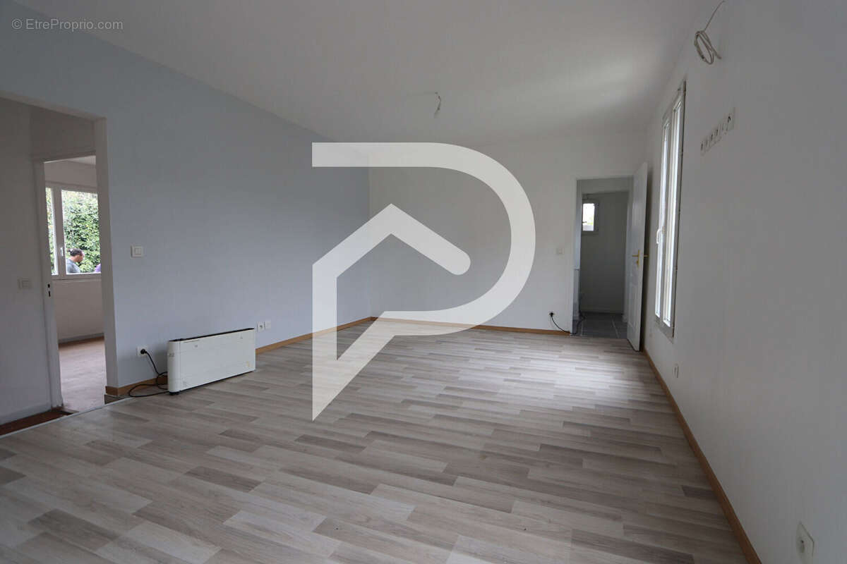 Maison à SAINT-GRATIEN