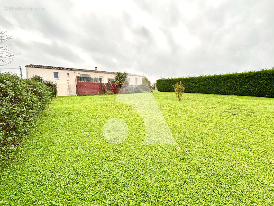 Maison à VILLIERS-EN-PLAINE