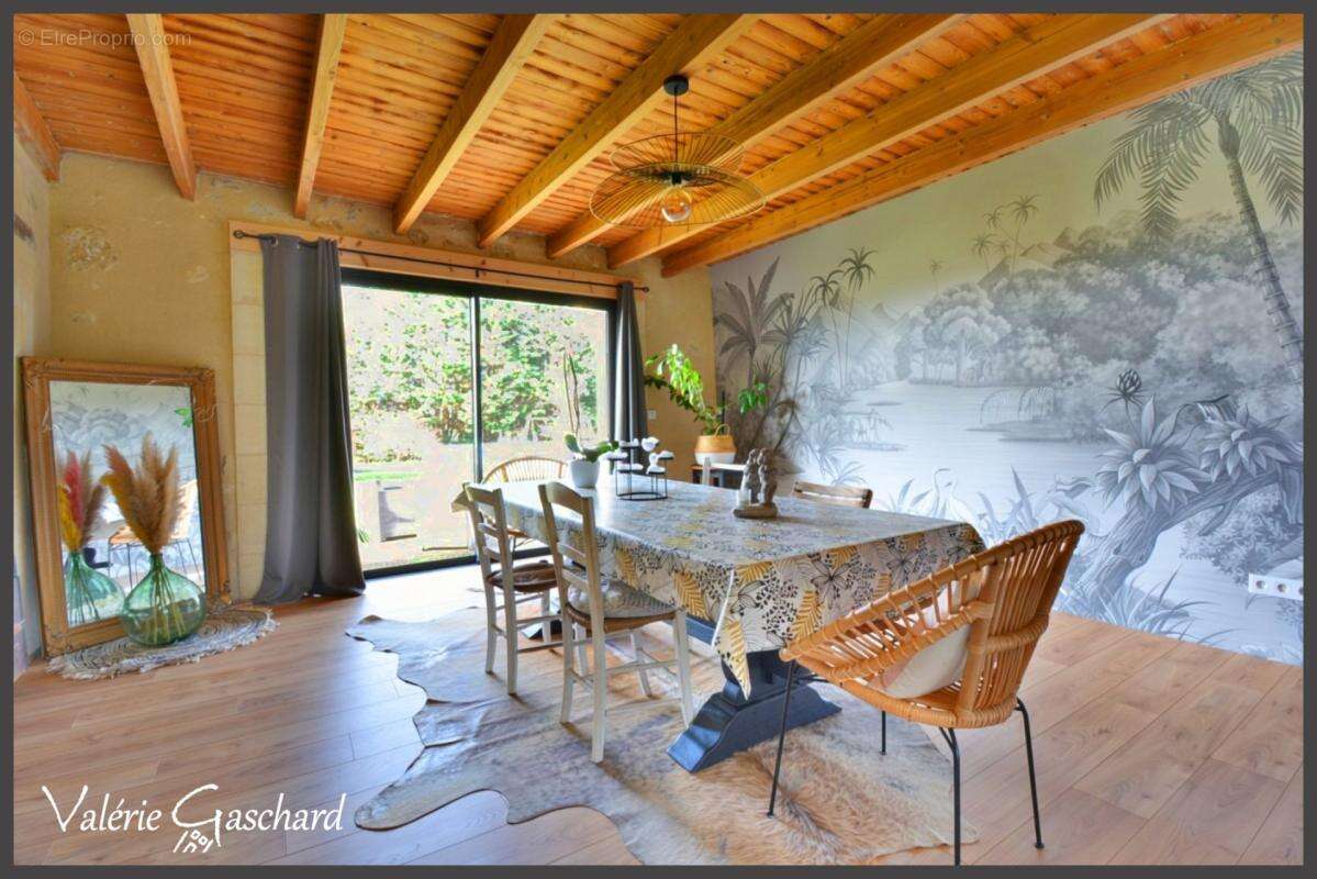 Montcaret – Belle maison en pierre de 250 m² en pleine campagne – Idéale projet familial ou activité touristique ou de bien être - photo 7