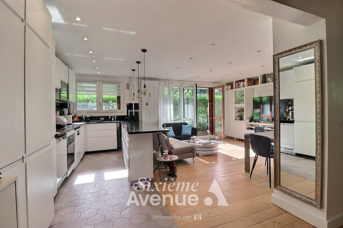 Appartement à CHAVILLE