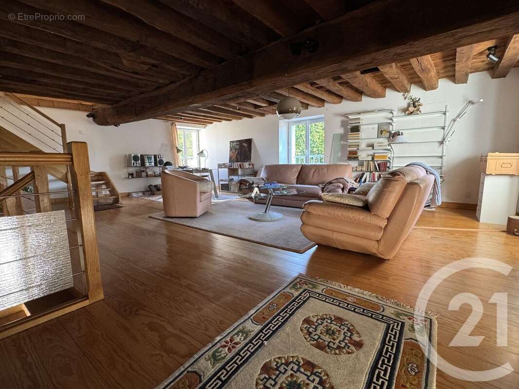 Maison à COSNE-COURS-SUR-LOIRE