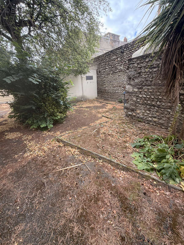 Vente plusieurs lots dans un immeuble - photo 61
