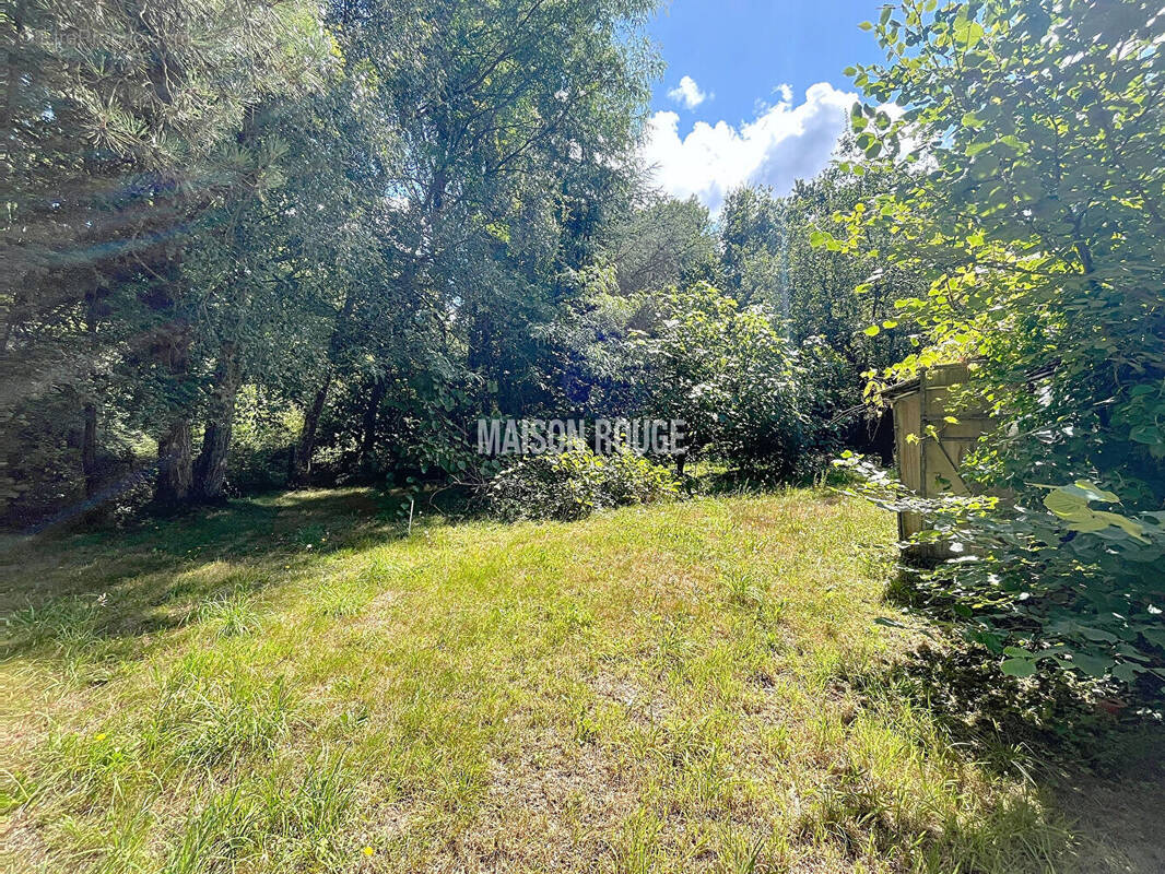 Terrain à SAINT-BRIAC-SUR-MER