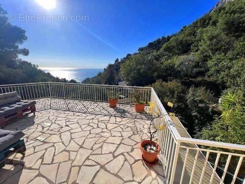 Maison à ROQUEBRUNE-CAP-MARTIN