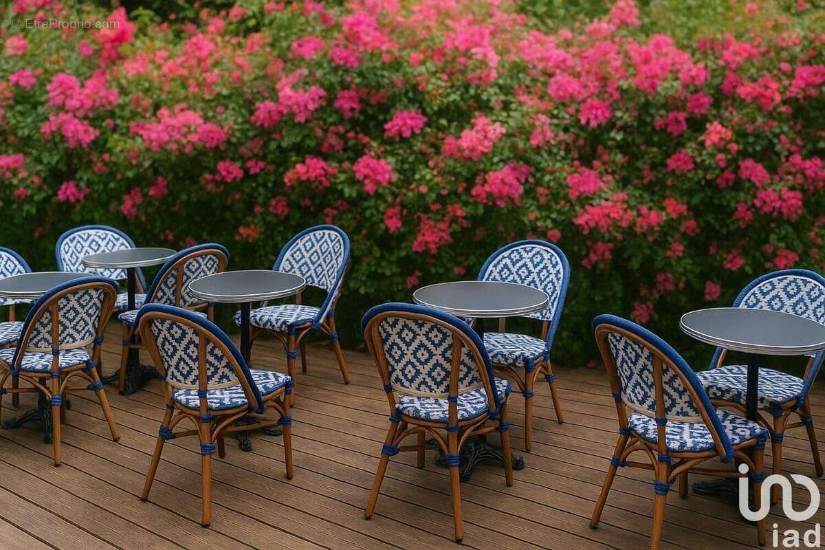 Photo 3 - Commerce à COURBEVOIE