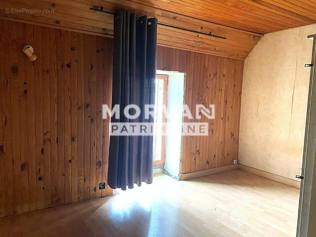 Maison à BILLY-CHEVANNES