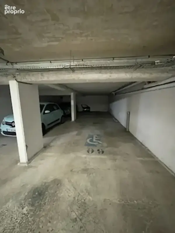 Parking à VAIRES-SUR-MARNE
