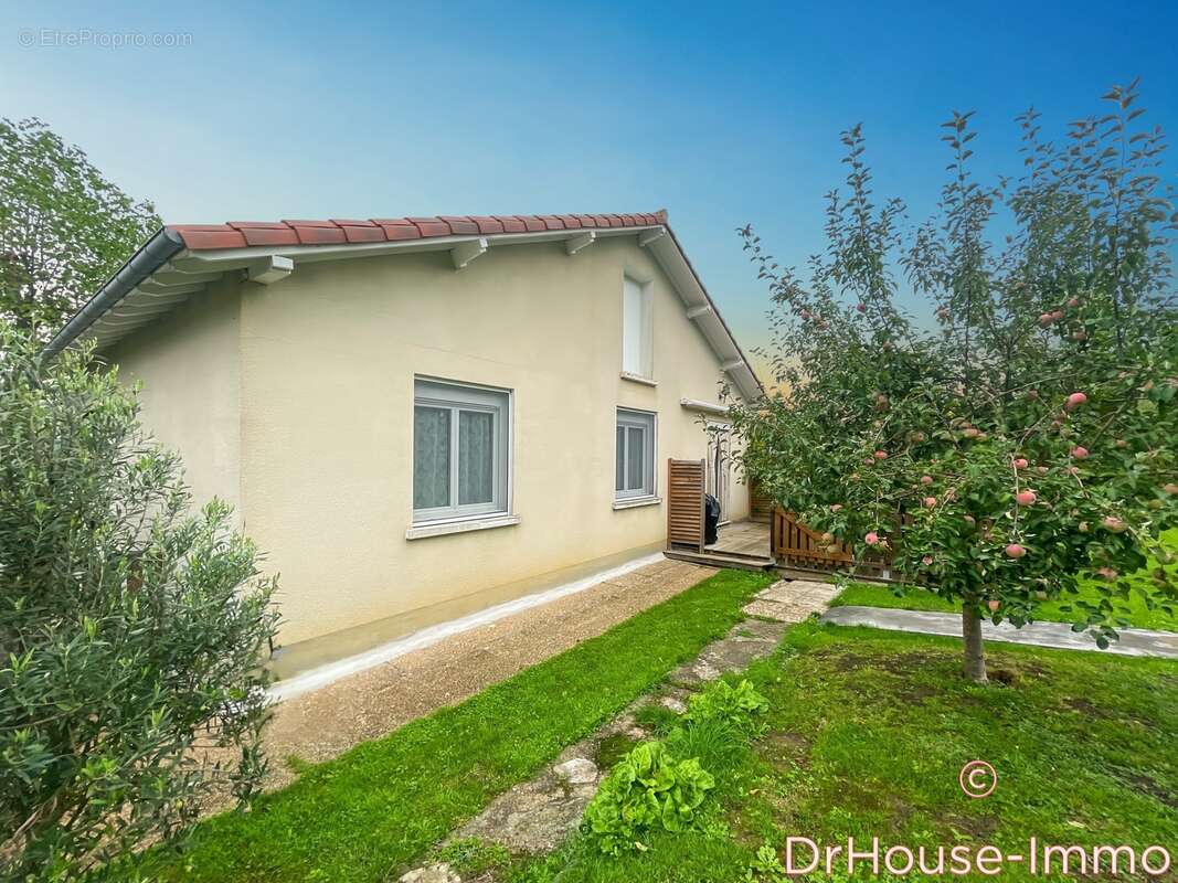 Maison à SAINT-MEDARD-DE-PRESQUE