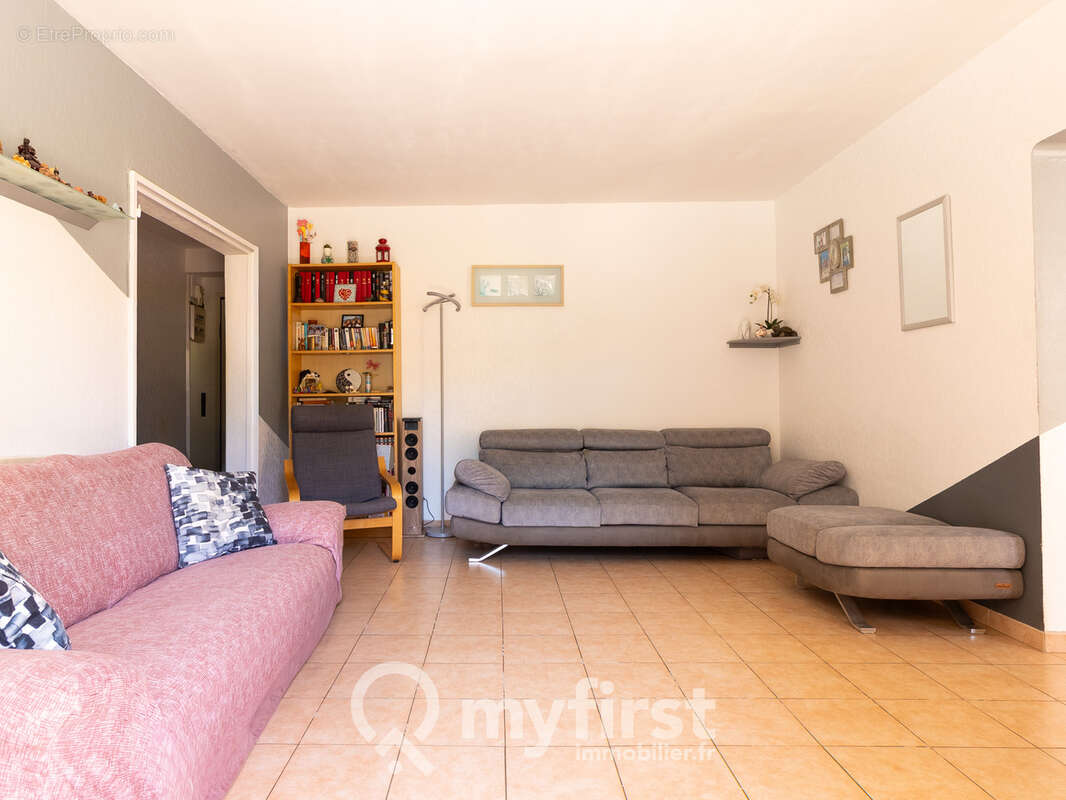 Appartement à LA VALETTE-DU-VAR