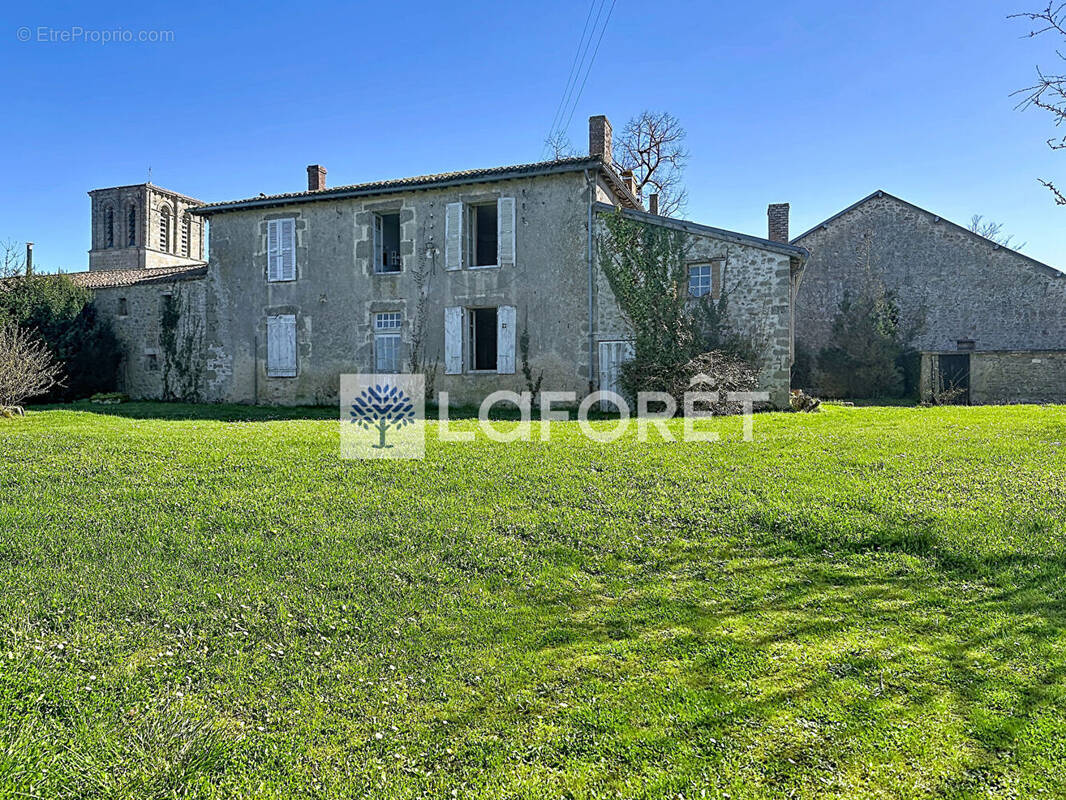 Maison à LA PEYRATTE