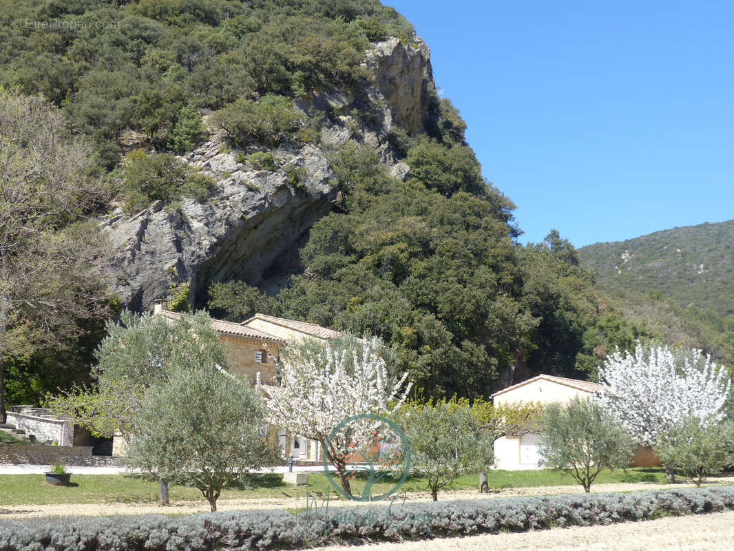 Maison à GRIGNAN