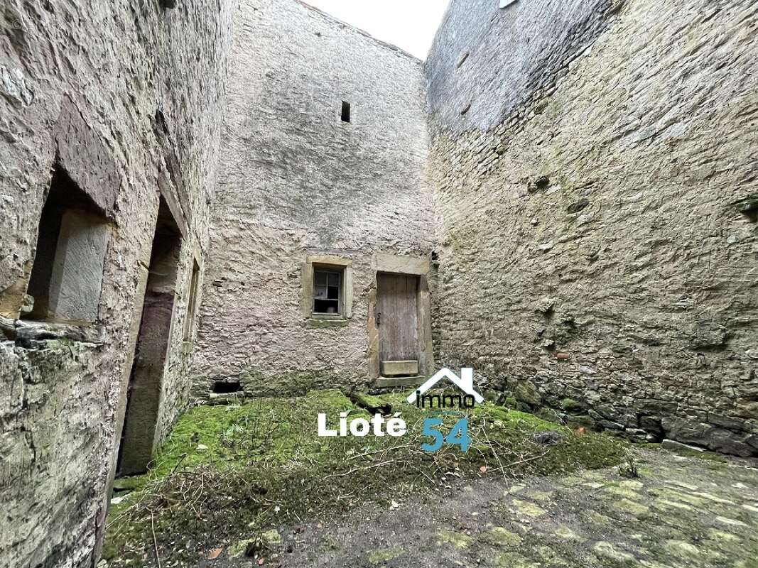 Maison à SAINT-BOINGT