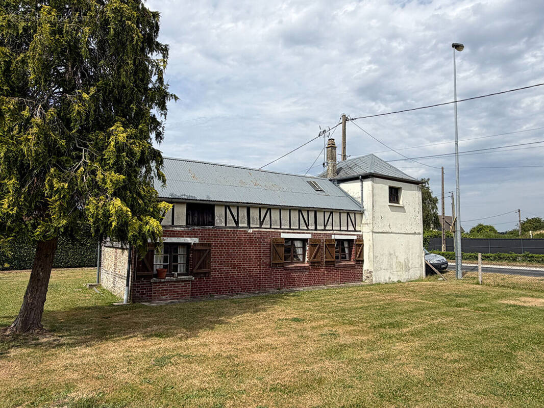 Maison à LE TREMBLAY-OMONVILLE