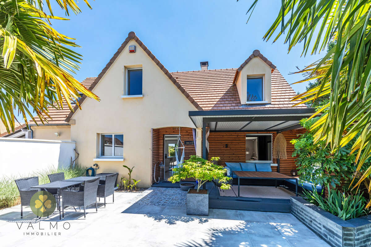 Maison individuelle 'coup de coeur' avec piscine en centre village - photo 5