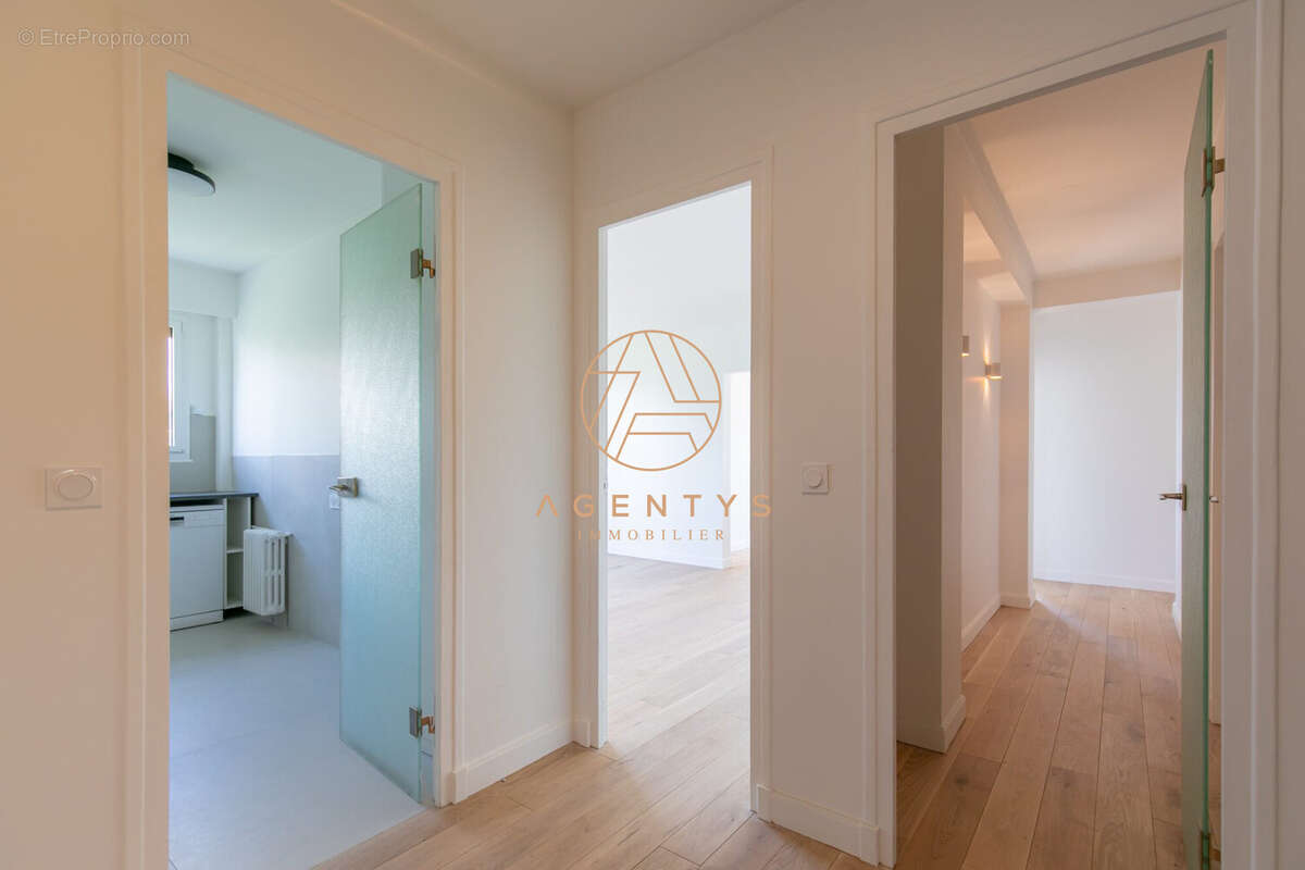 Appartement à SAINT-MAUR-DES-FOSSES