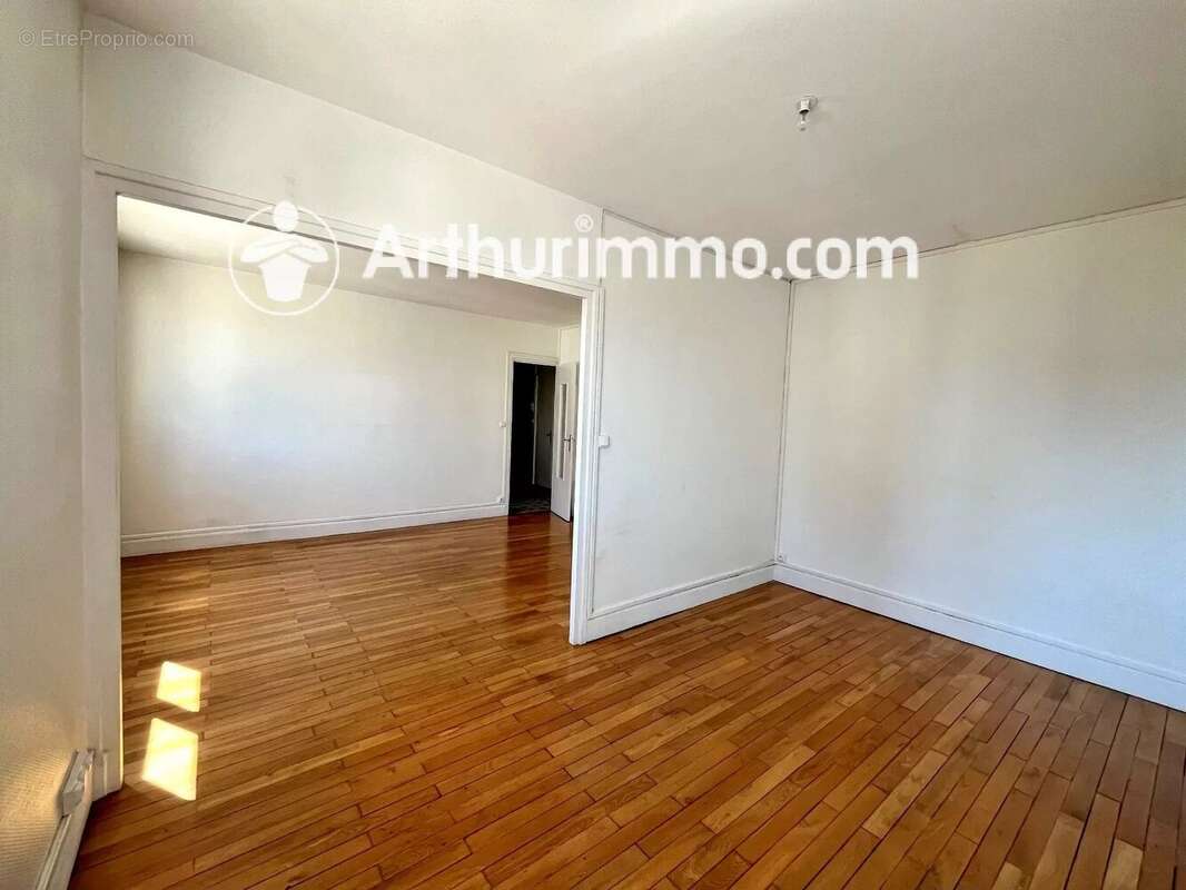 Appartement à LYON-8E