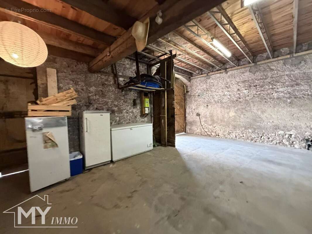 Maison à PESSAC-SUR-DORDOGNE