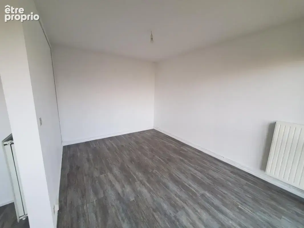 NANTES, Beaujoire, T1 au 5ème et dernier étage - photo 8
